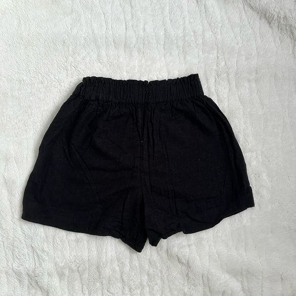 Abercrombie & Fitch Linen Shorts - Picture 2 of 4